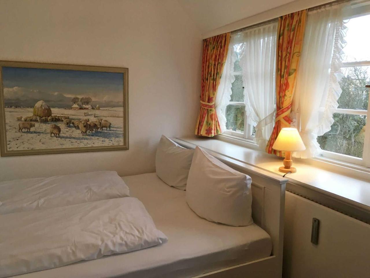 Ferienhaus Lh Am Dorfteich_ Hausteil 1 *